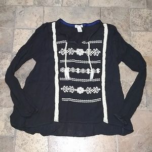 Clover + Scout boho peasant embroidered top size medium